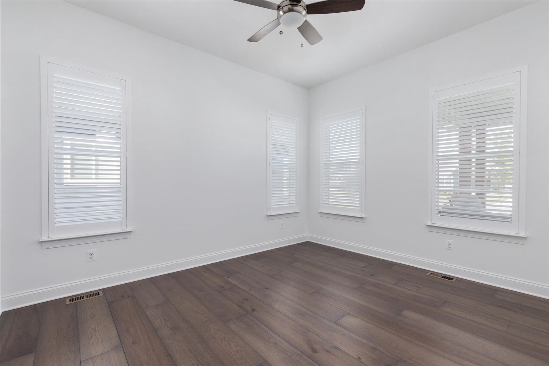 124 Nandina Place photo 37