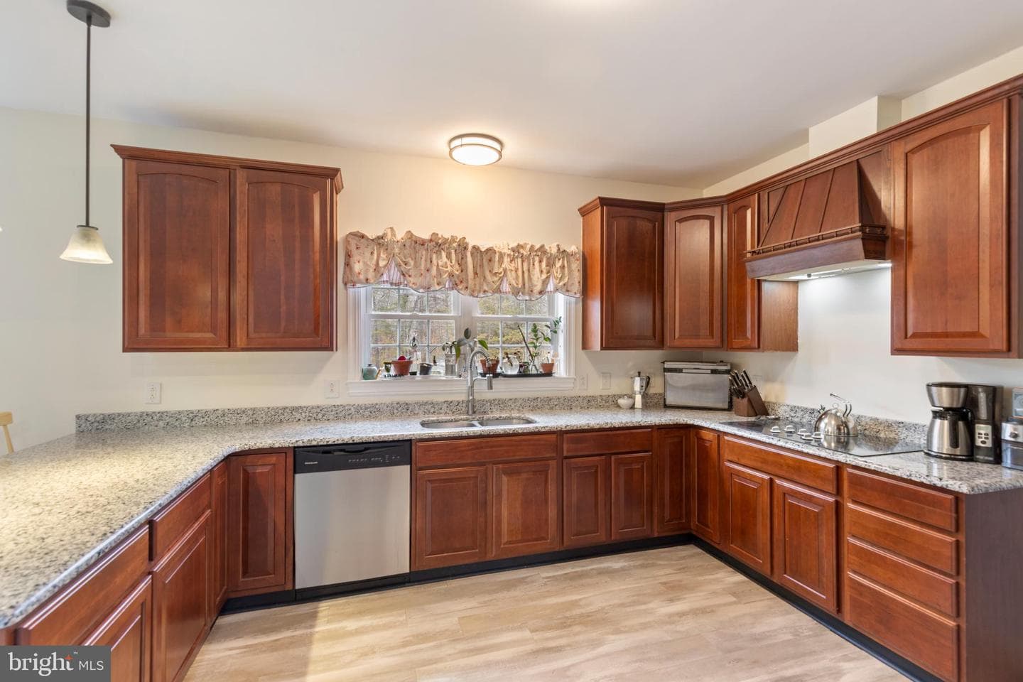 3336 Hunting Ridge Road photo 8