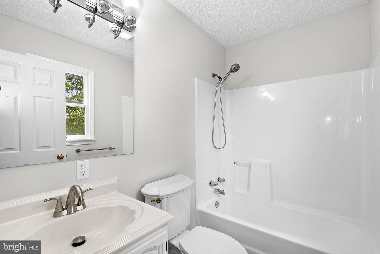 187 Village Court photo 22