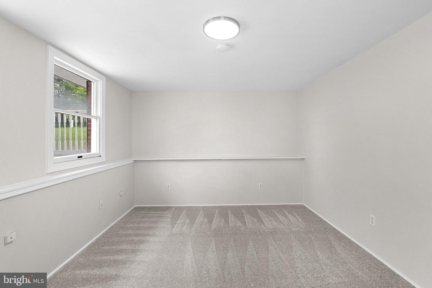 187 Village Court photo 29