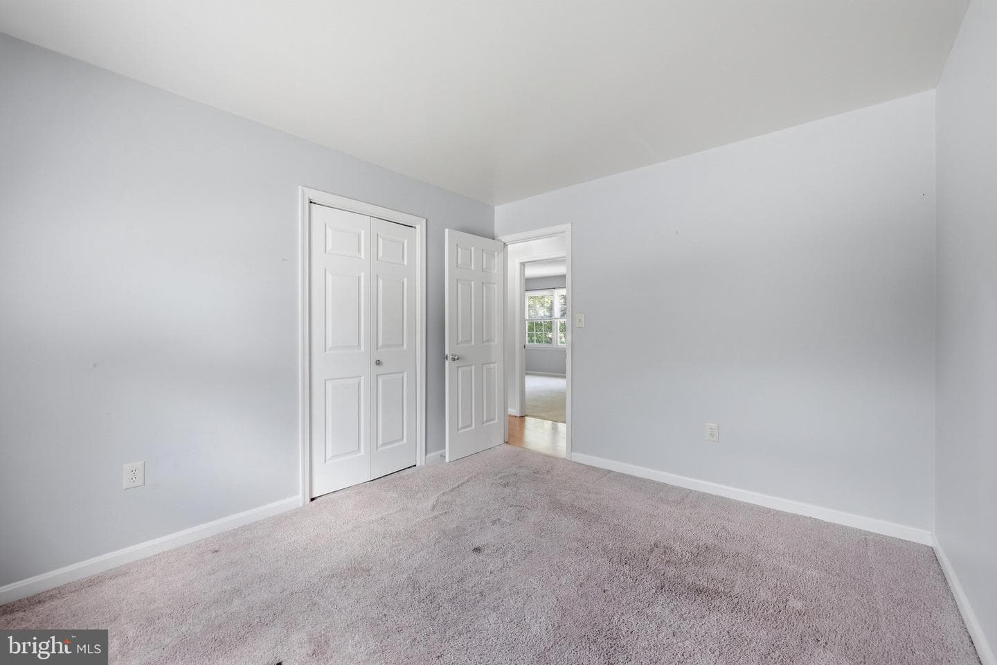 303 Pembridge Drive photo 18