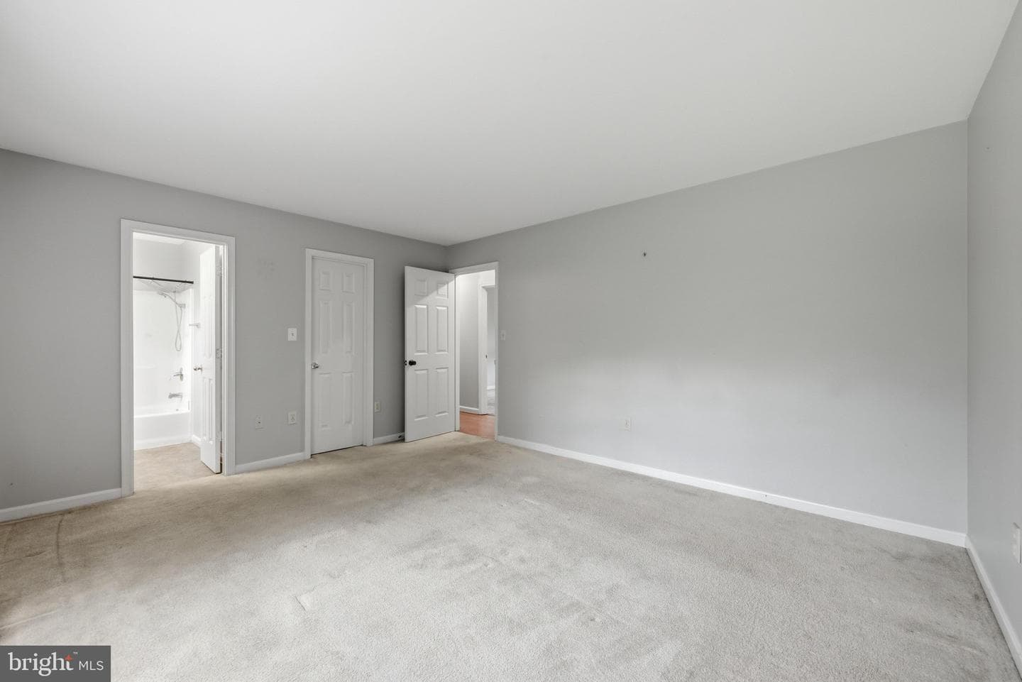 303 Pembridge Drive photo 23