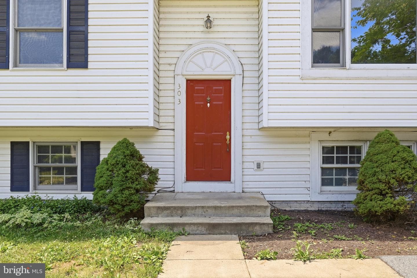 303 Pembridge Drive photo 5