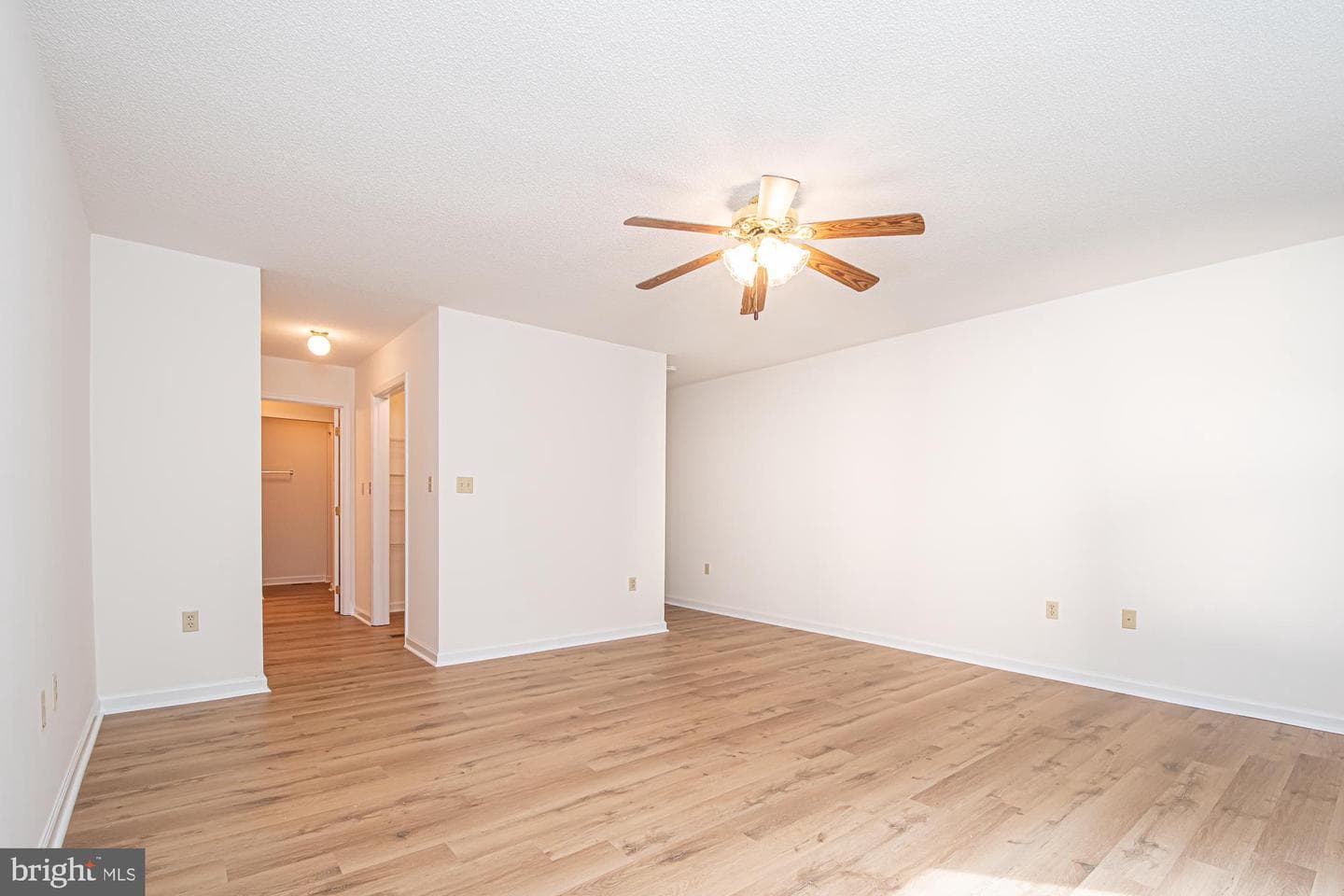 1001 N Timber Ridge Road photo 27