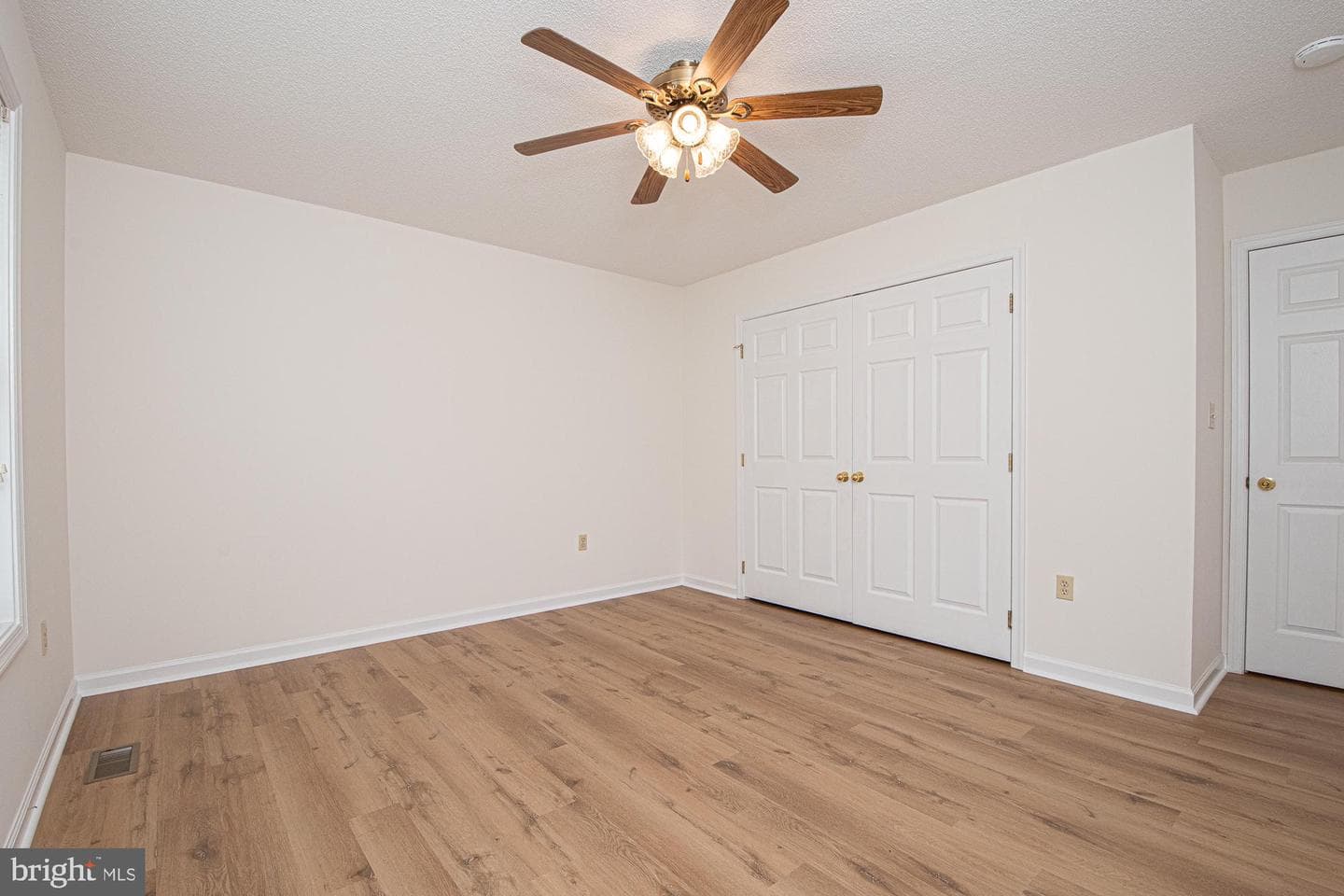 1001 N Timber Ridge Road photo 43