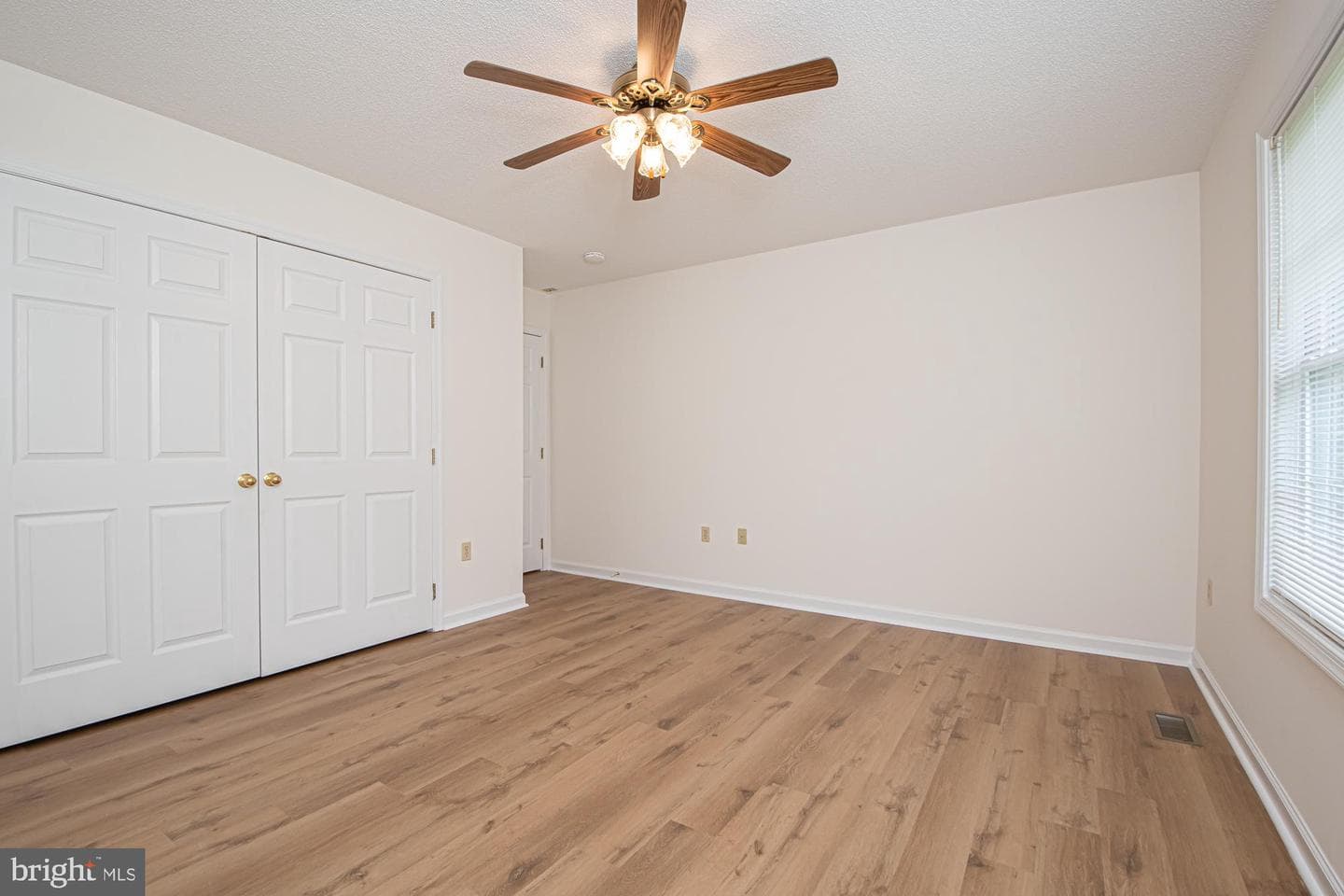 1001 N Timber Ridge Road photo 44