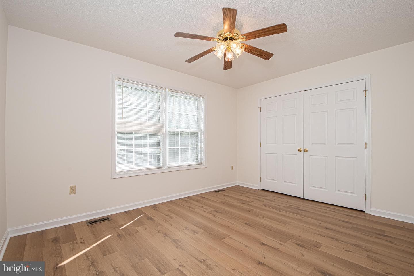 1001 N Timber Ridge Road photo 47