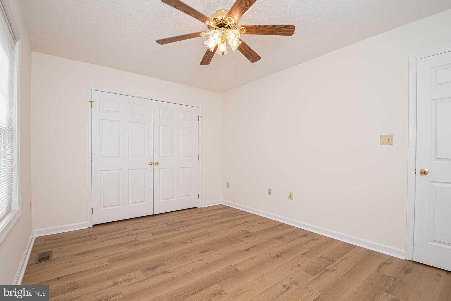 1001 N Timber Ridge Road photo 48