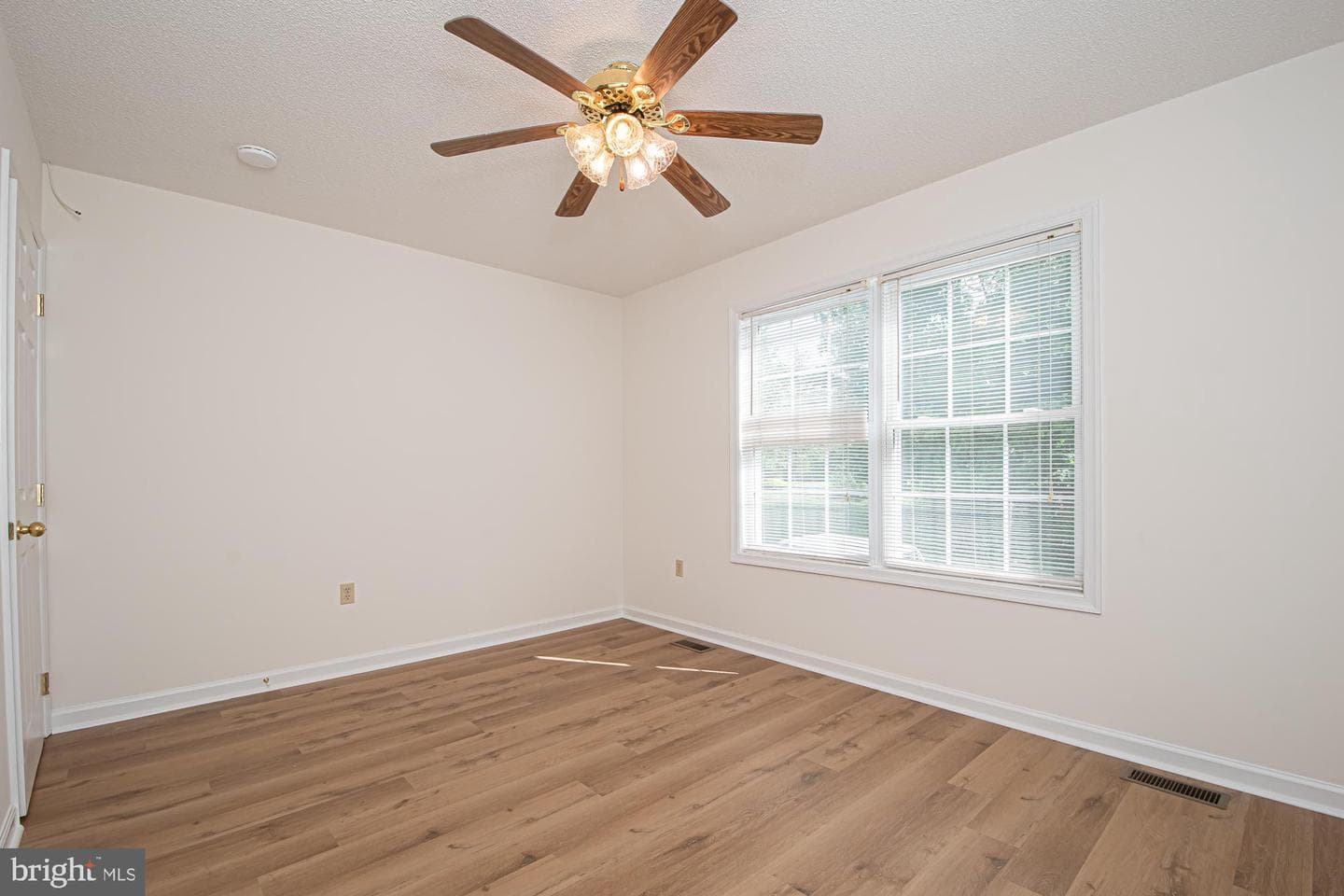 1001 N Timber Ridge Road photo 49