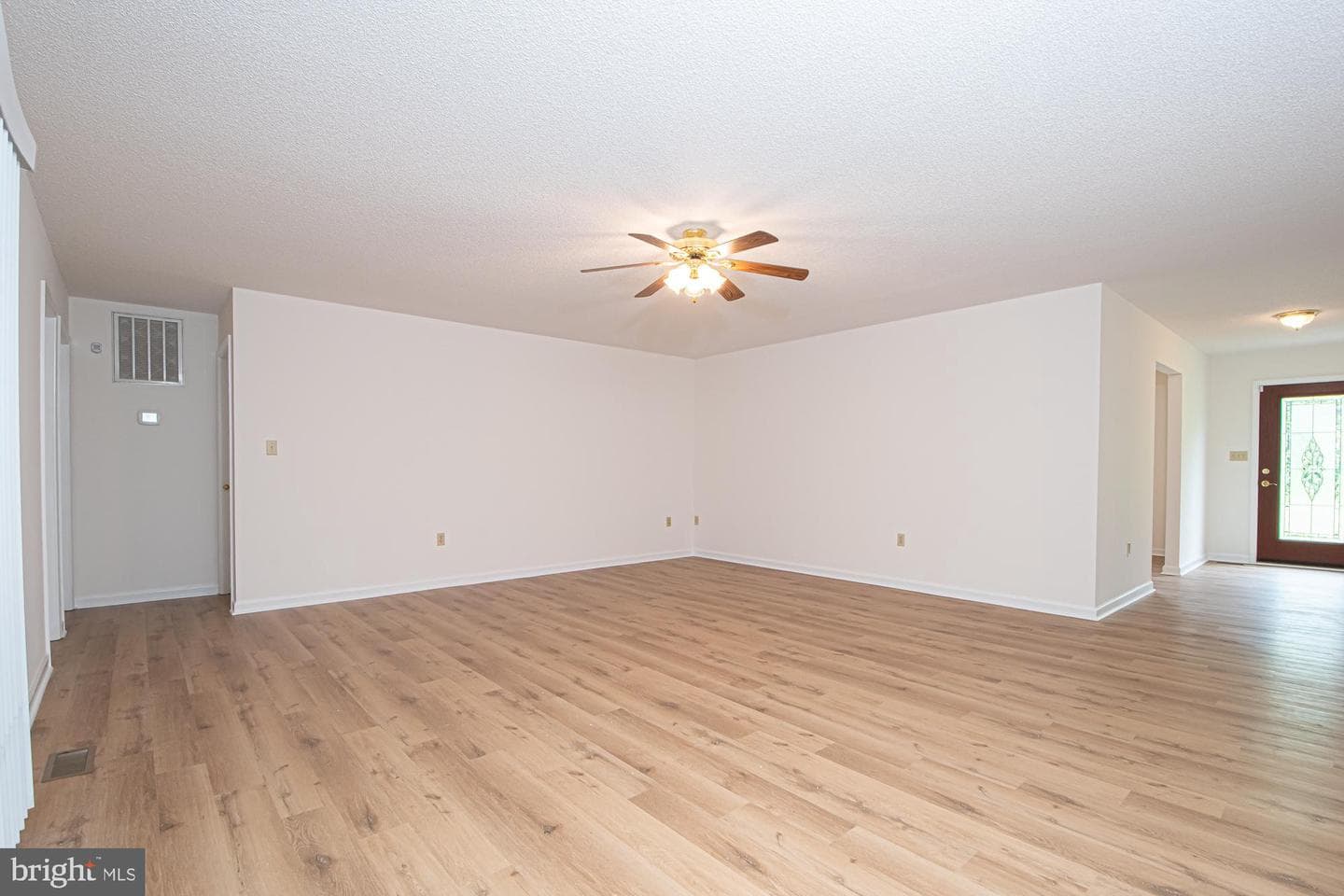 1001 N Timber Ridge Road photo 5