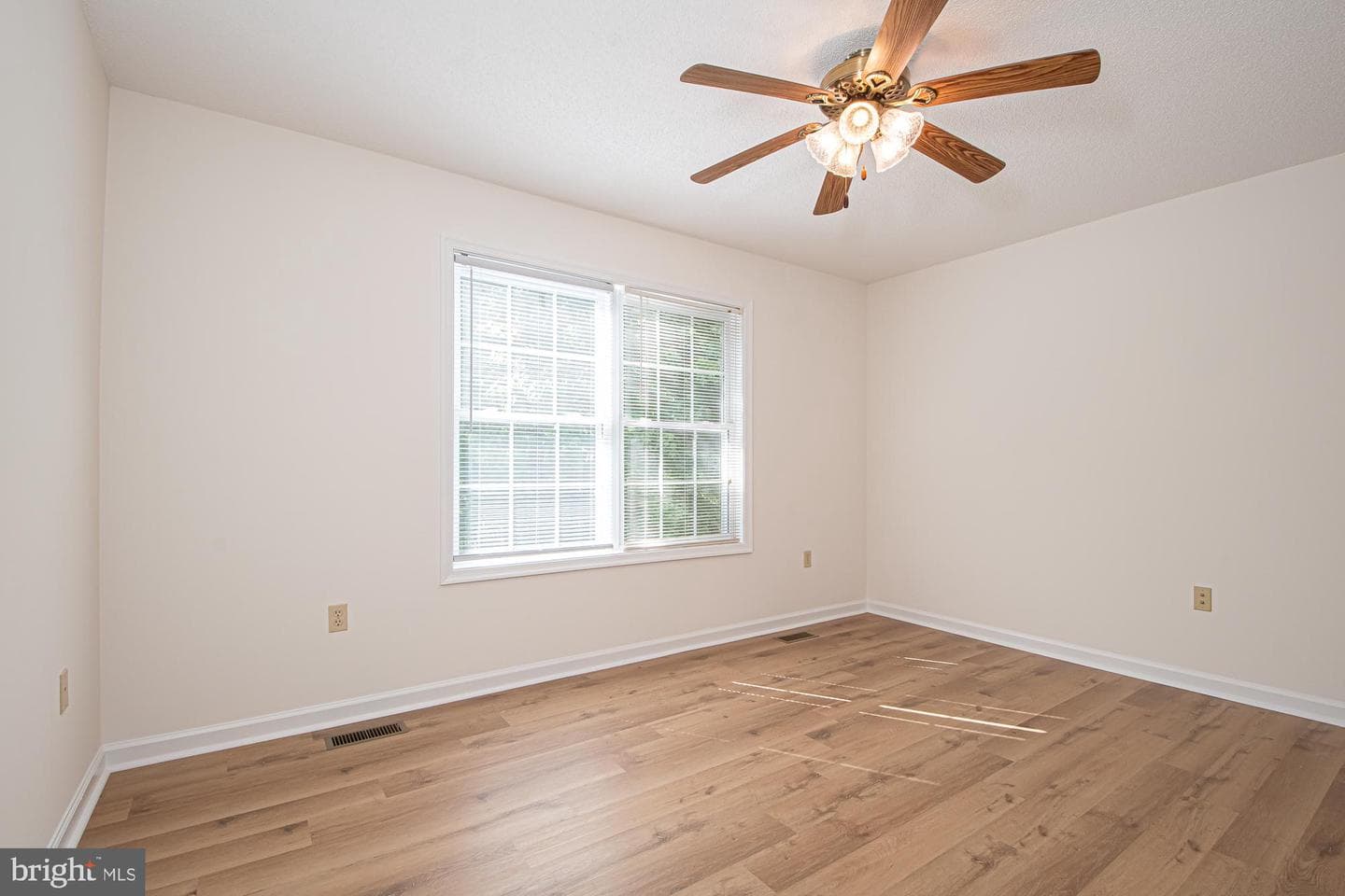 1001 N Timber Ridge Road photo 52