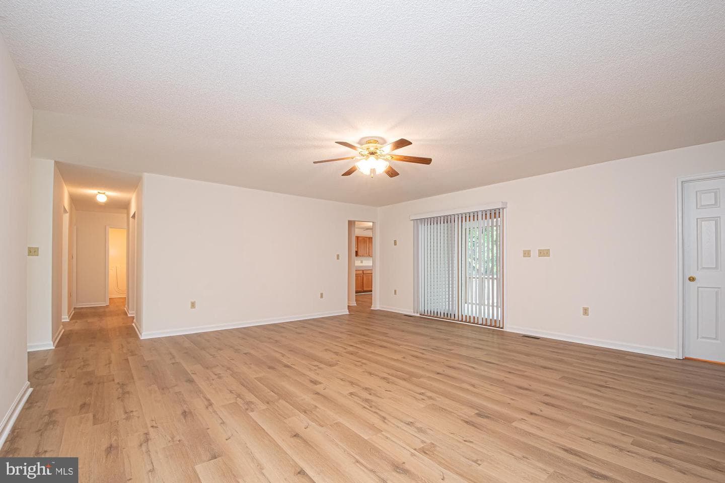 1001 N Timber Ridge Road photo 7