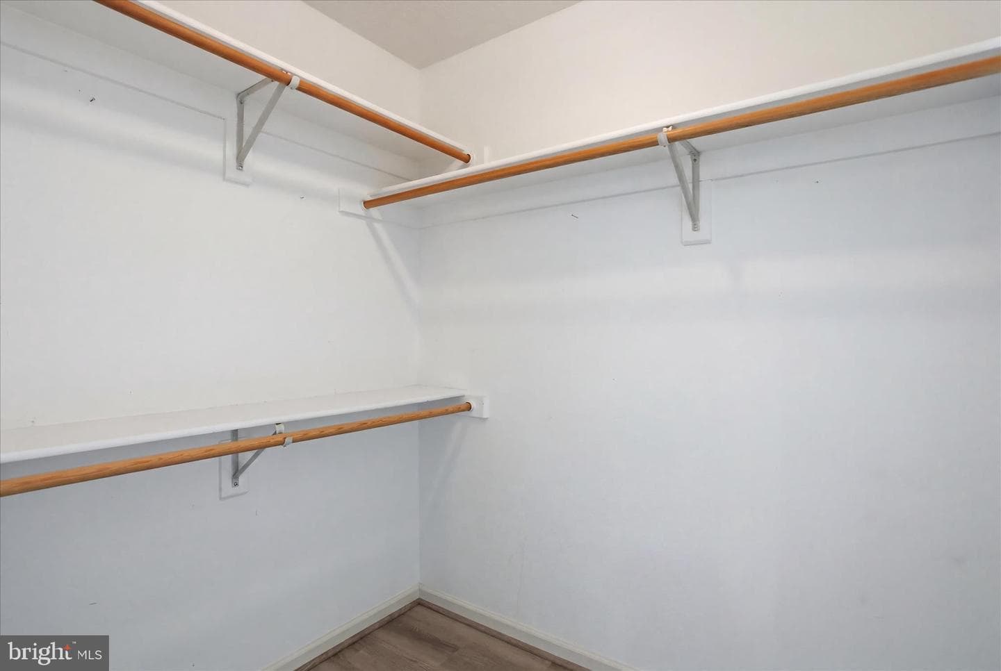 300 Tavistock Drive photo 27