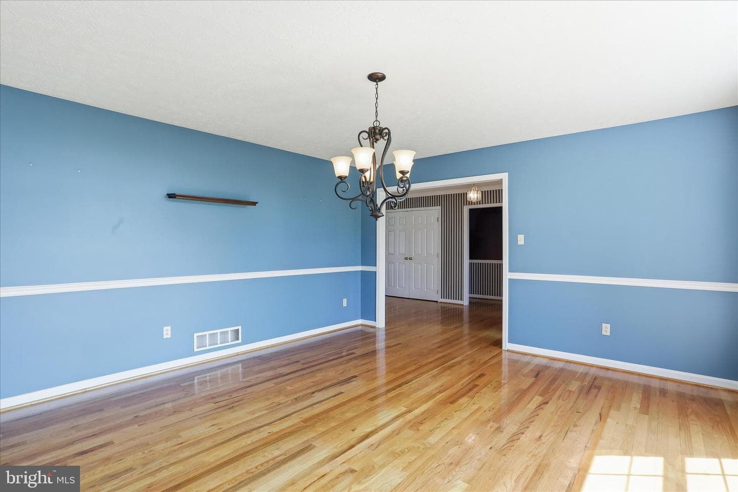 300 Tavistock Drive photo 33