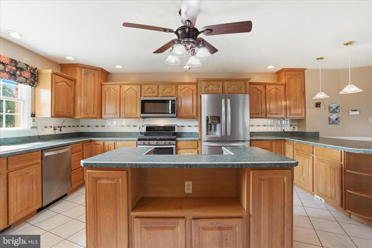 300 Tavistock Drive photo 36