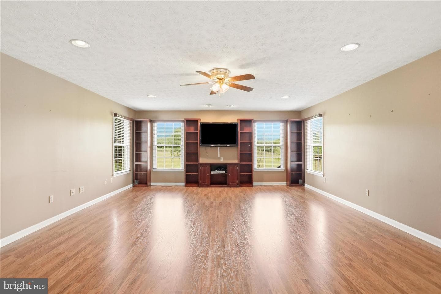 300 Tavistock Drive photo 45