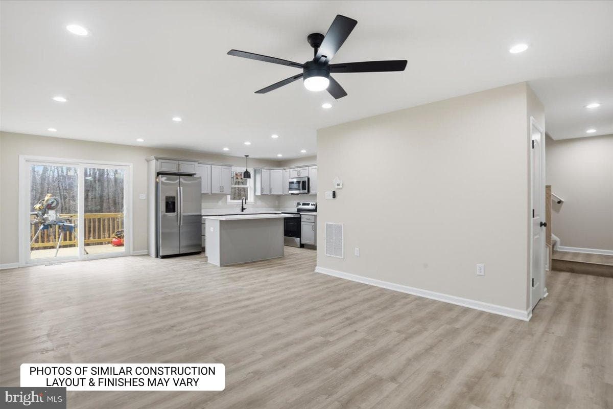 813 Crow Drive photo 3