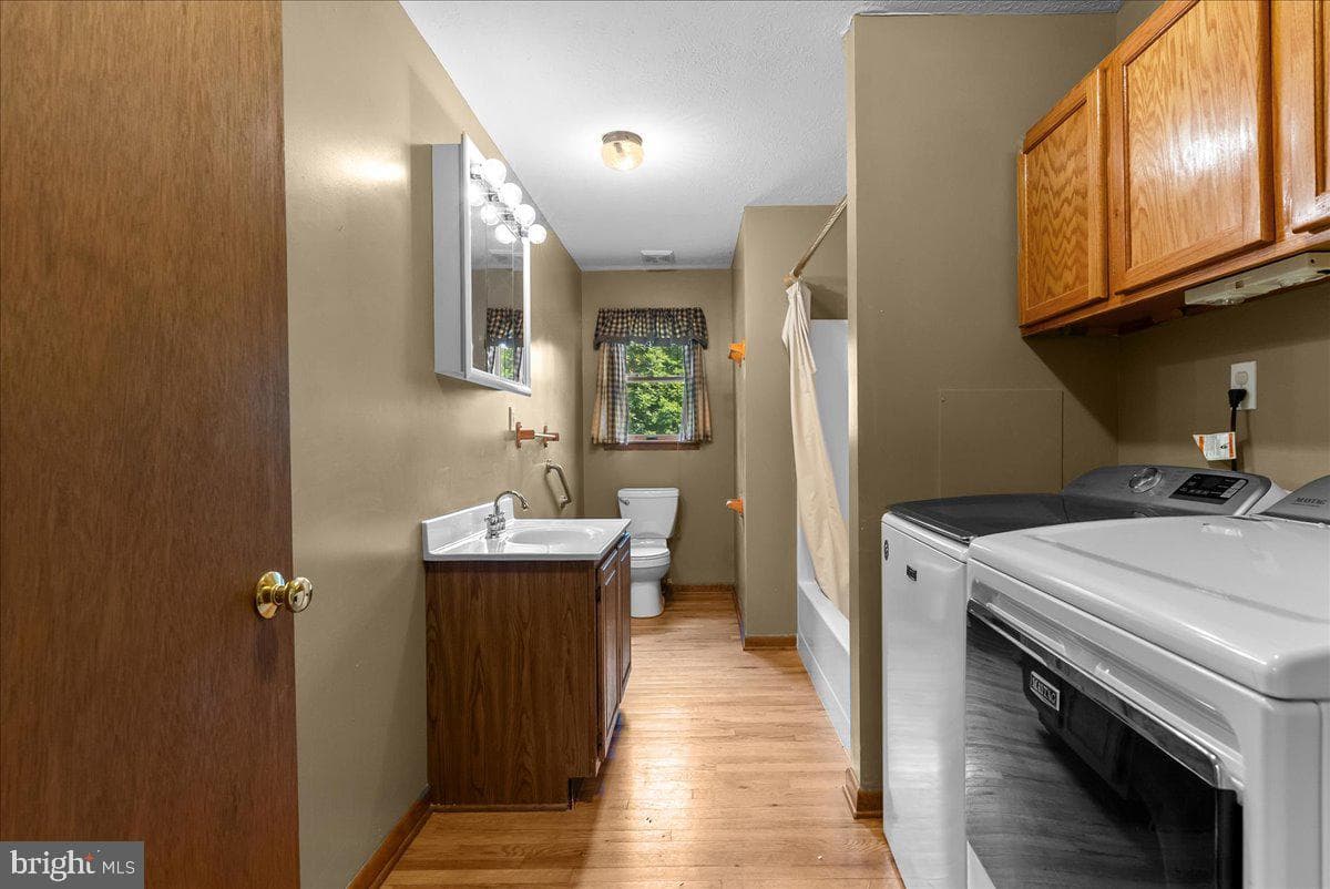 2294 Welltown Road photo 10