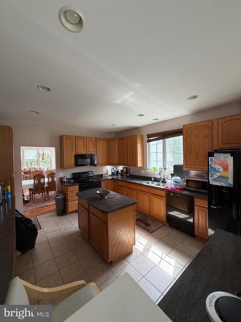 104 Hayvenhurst Court photo 4