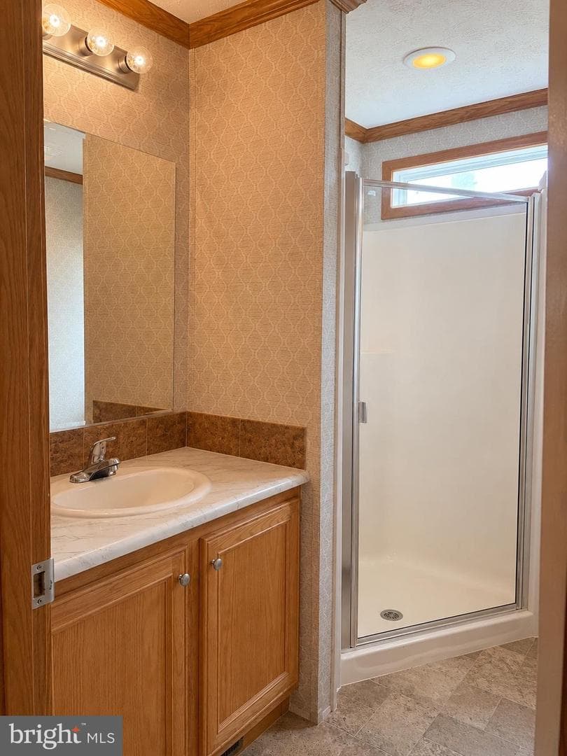 105 Chamberlain Court photo 13