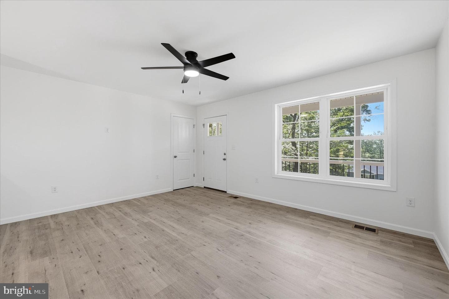 805 Pheasant Drive photo 13