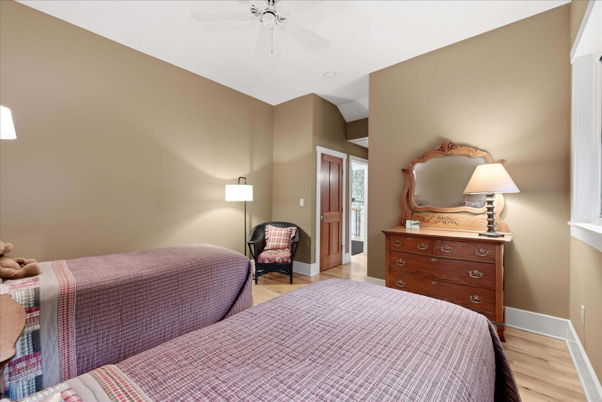130 Lake Shore Drive photo 36