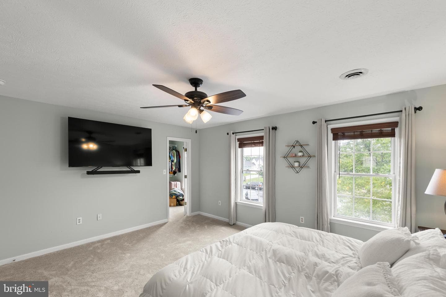 112 Twigg Court photo 23