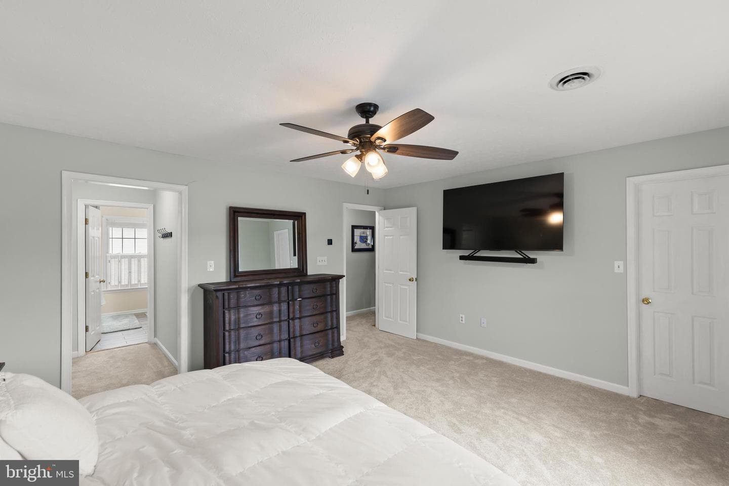 112 Twigg Court photo 24