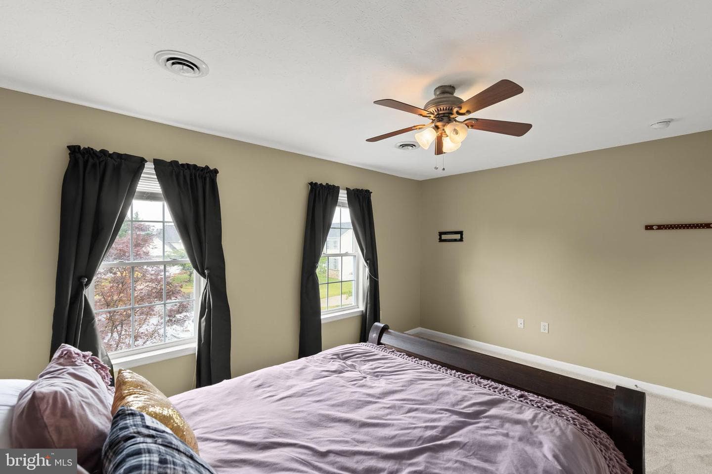 112 Twigg Court photo 35