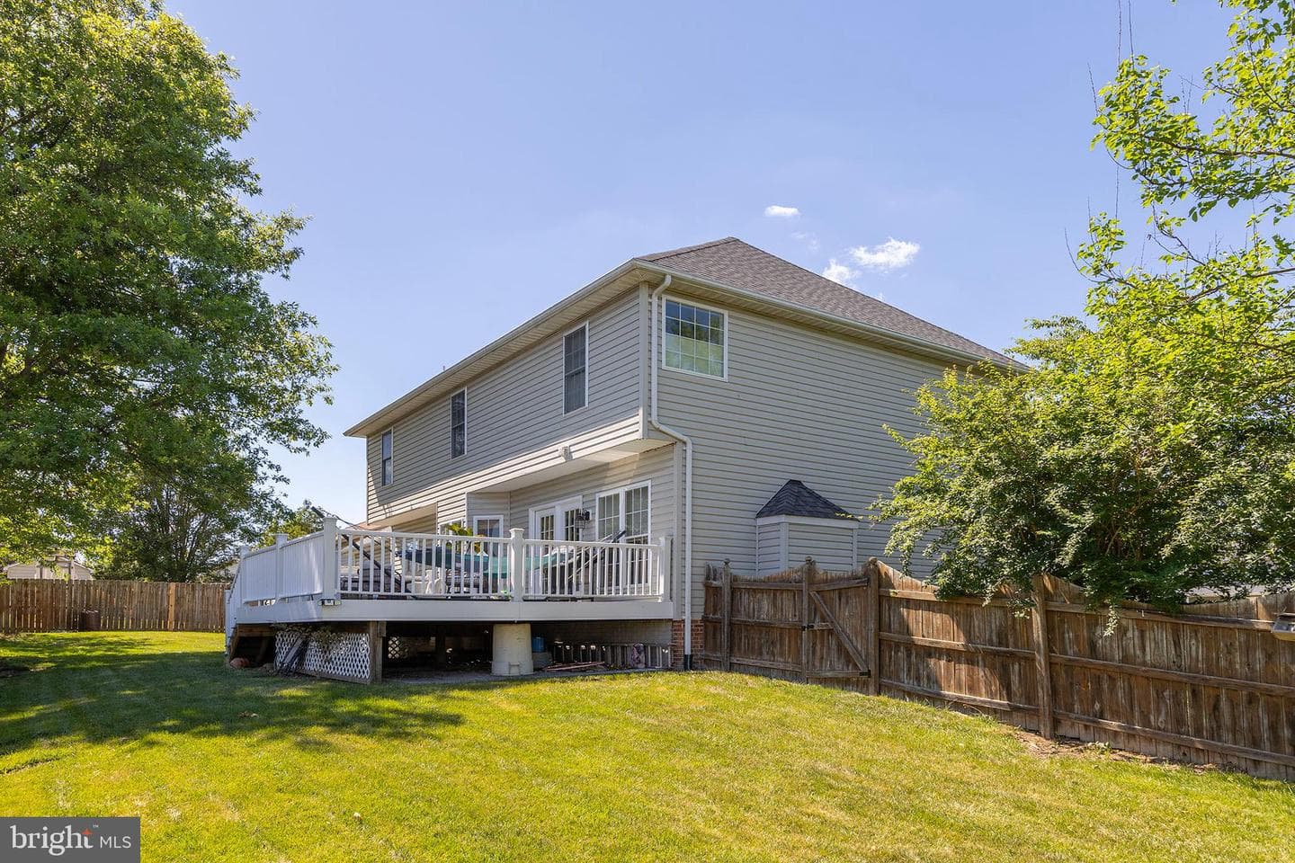 112 Twigg Court photo 45