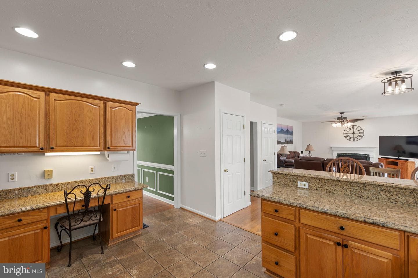 112 Twigg Court photo 6