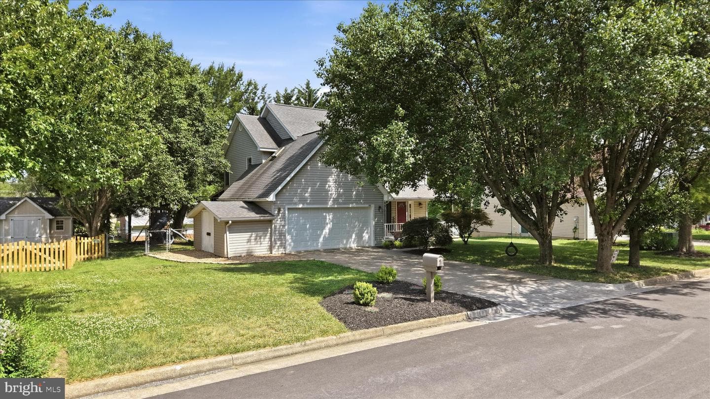 102 Clevenger Court, Winchester