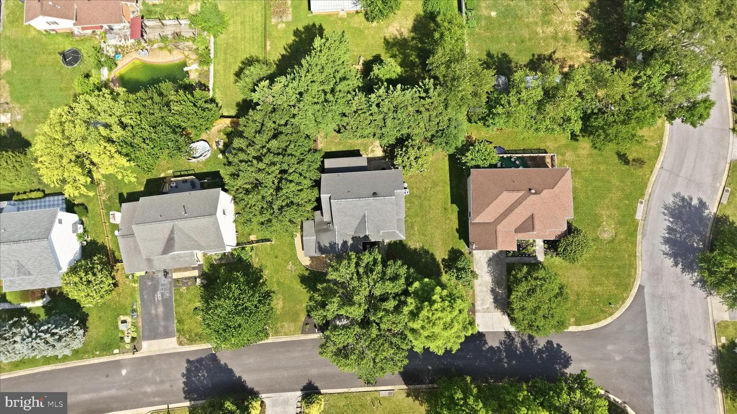 102 Clevenger Court photo 50