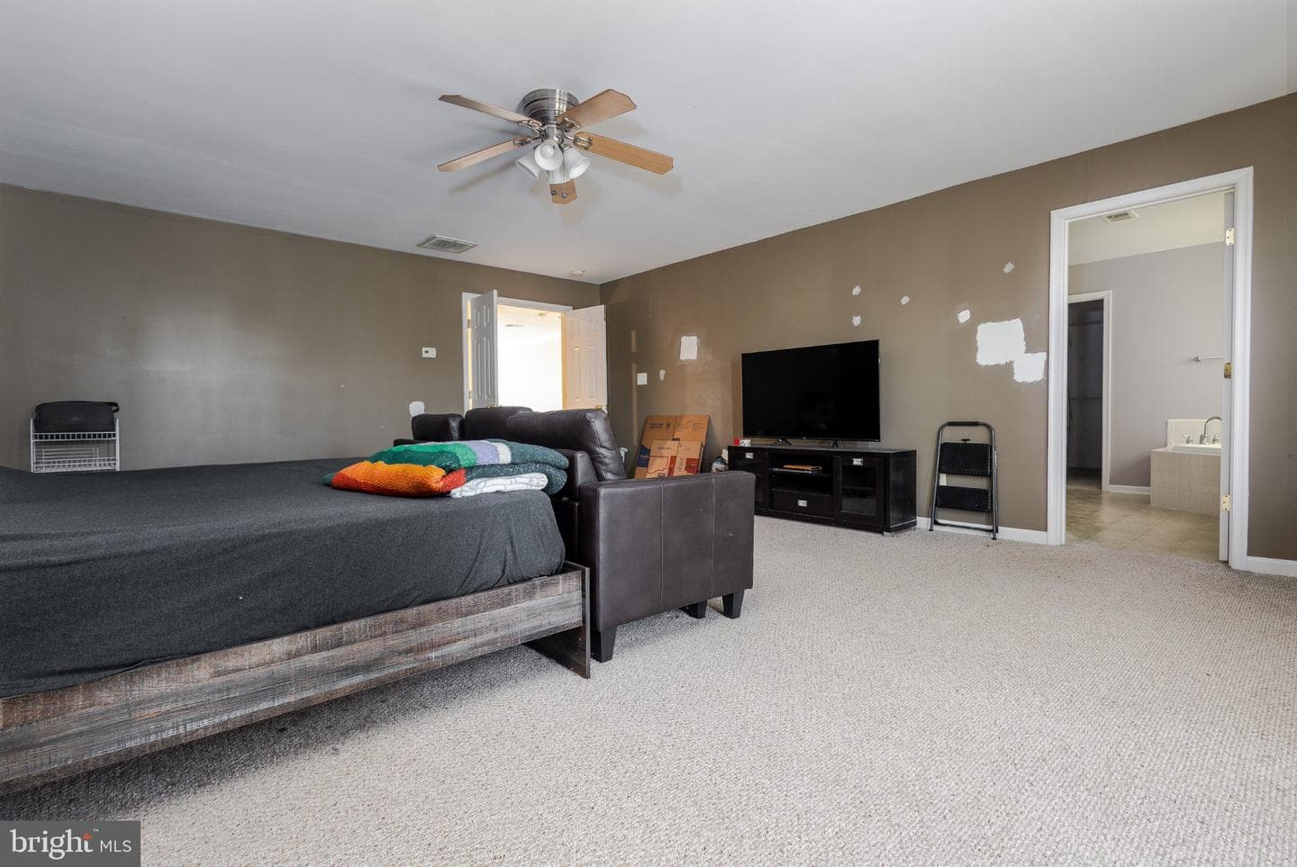 135 Blackburns Ford Drive photo 23