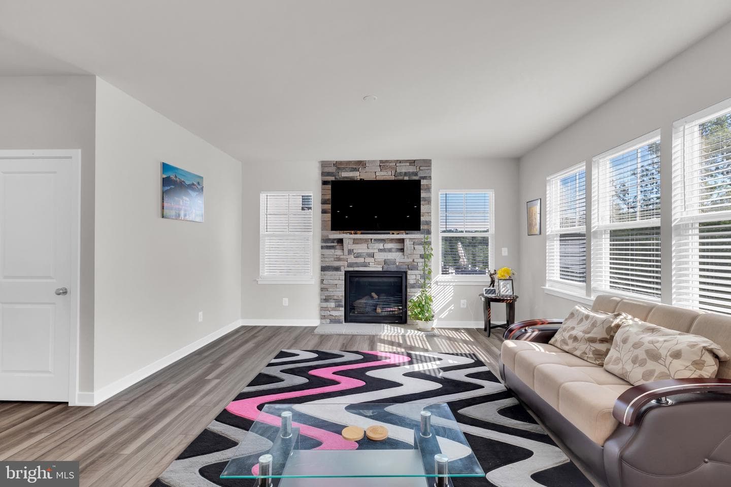 131 Thornton Way photo 11