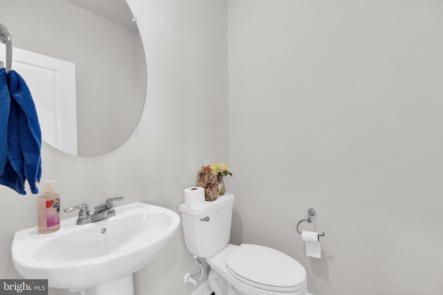 131 Thornton Way photo 18
