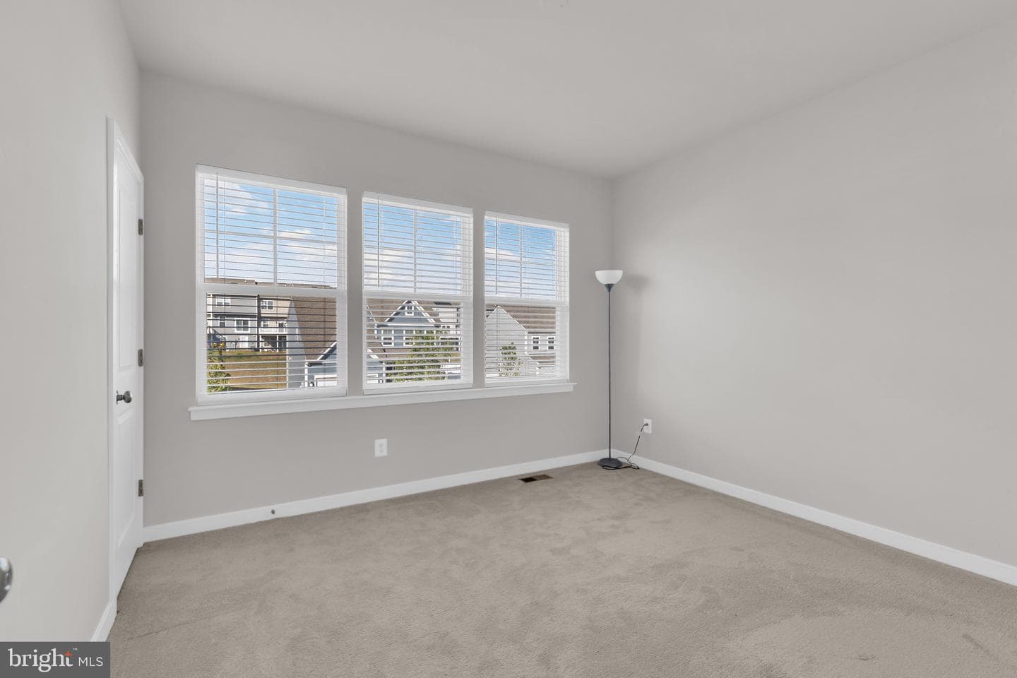 131 Thornton Way photo 24