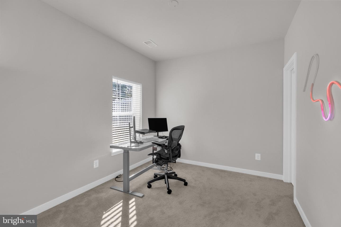 131 Thornton Way photo 36