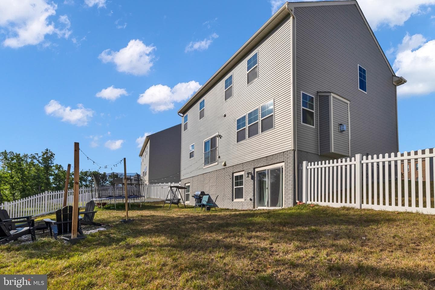 131 Thornton Way photo 40