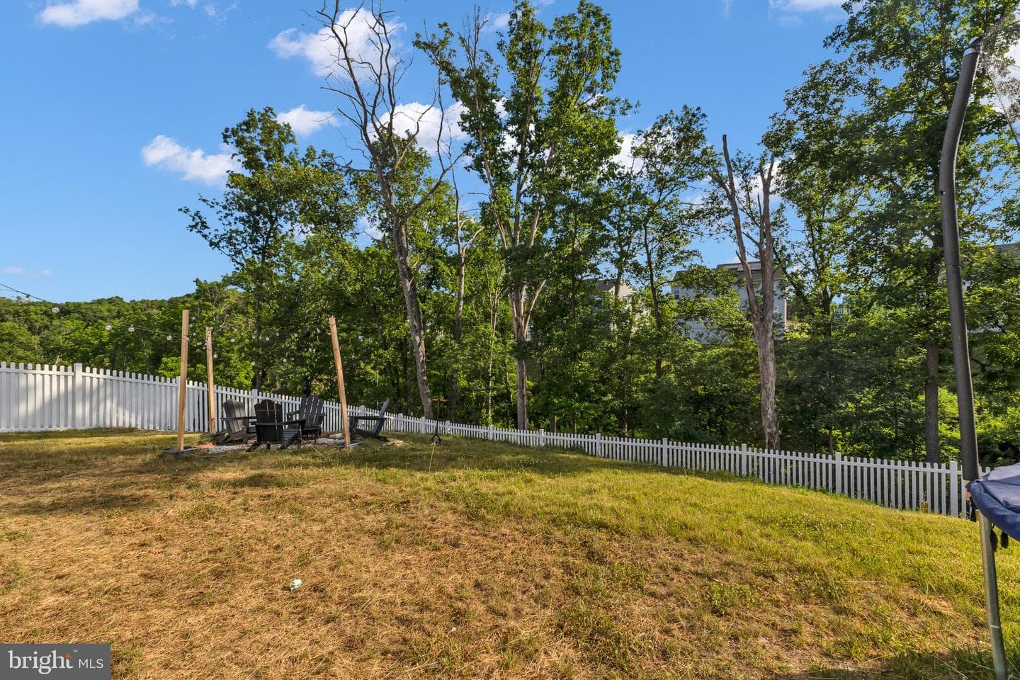 131 Thornton Way photo 44