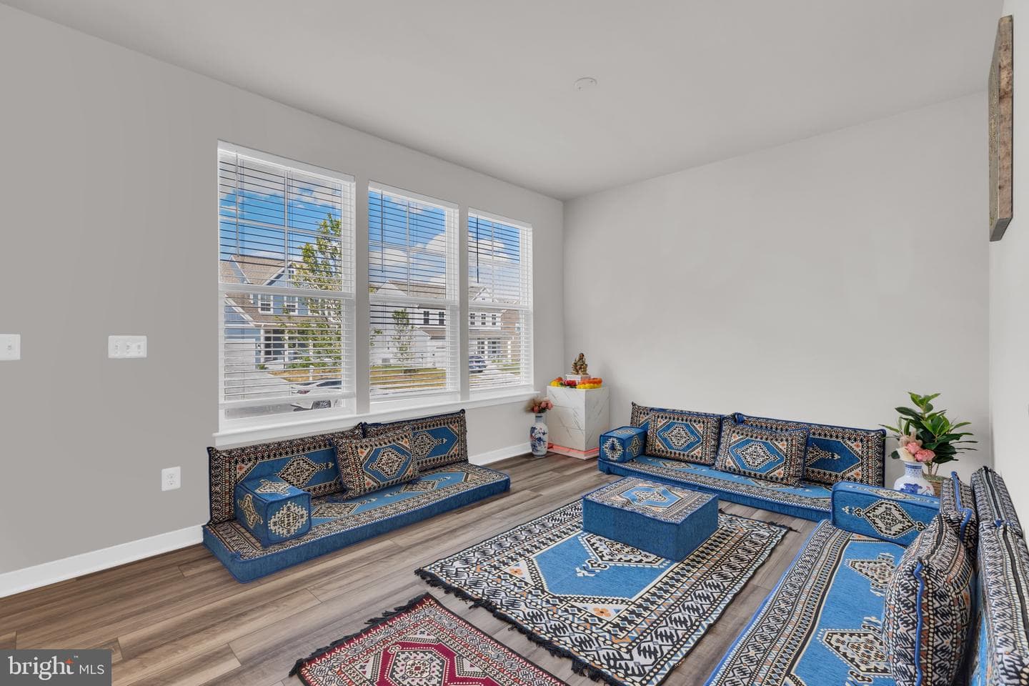 131 Thornton Way photo 7