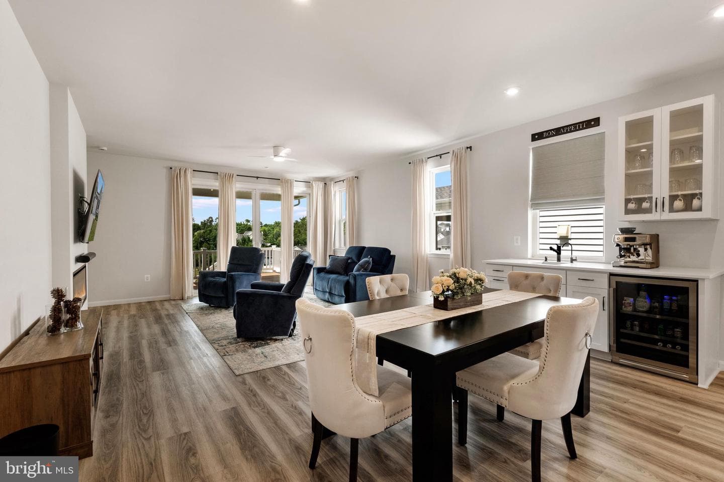 140 Poe Drive photo 11