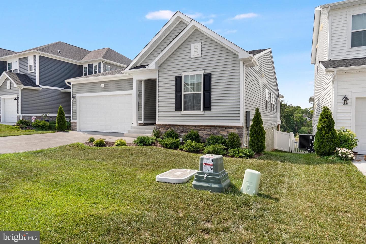 140 Poe Drive photo 4