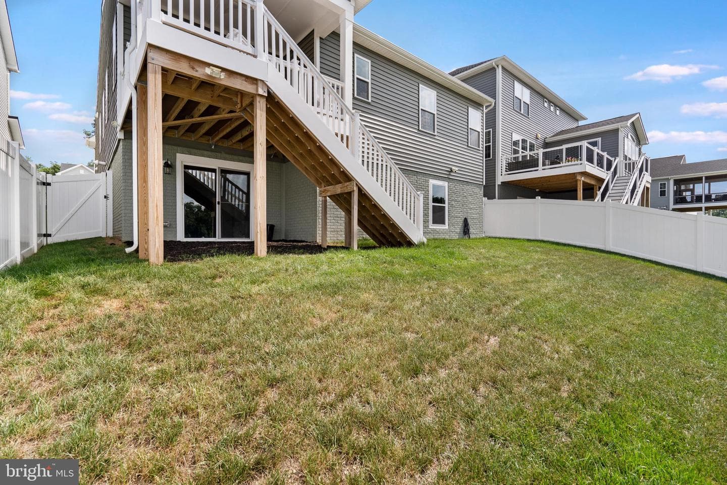 140 Poe Drive photo 40
