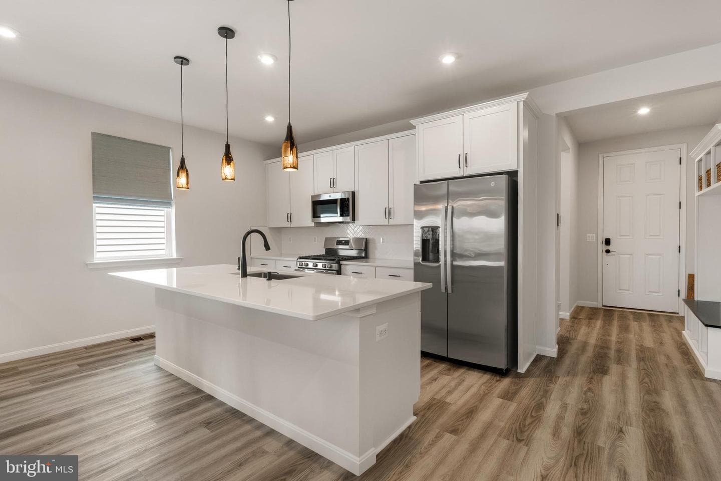 140 Poe Drive photo 8