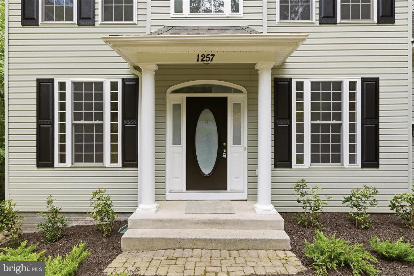 1257 Lakeview Drive photo 4