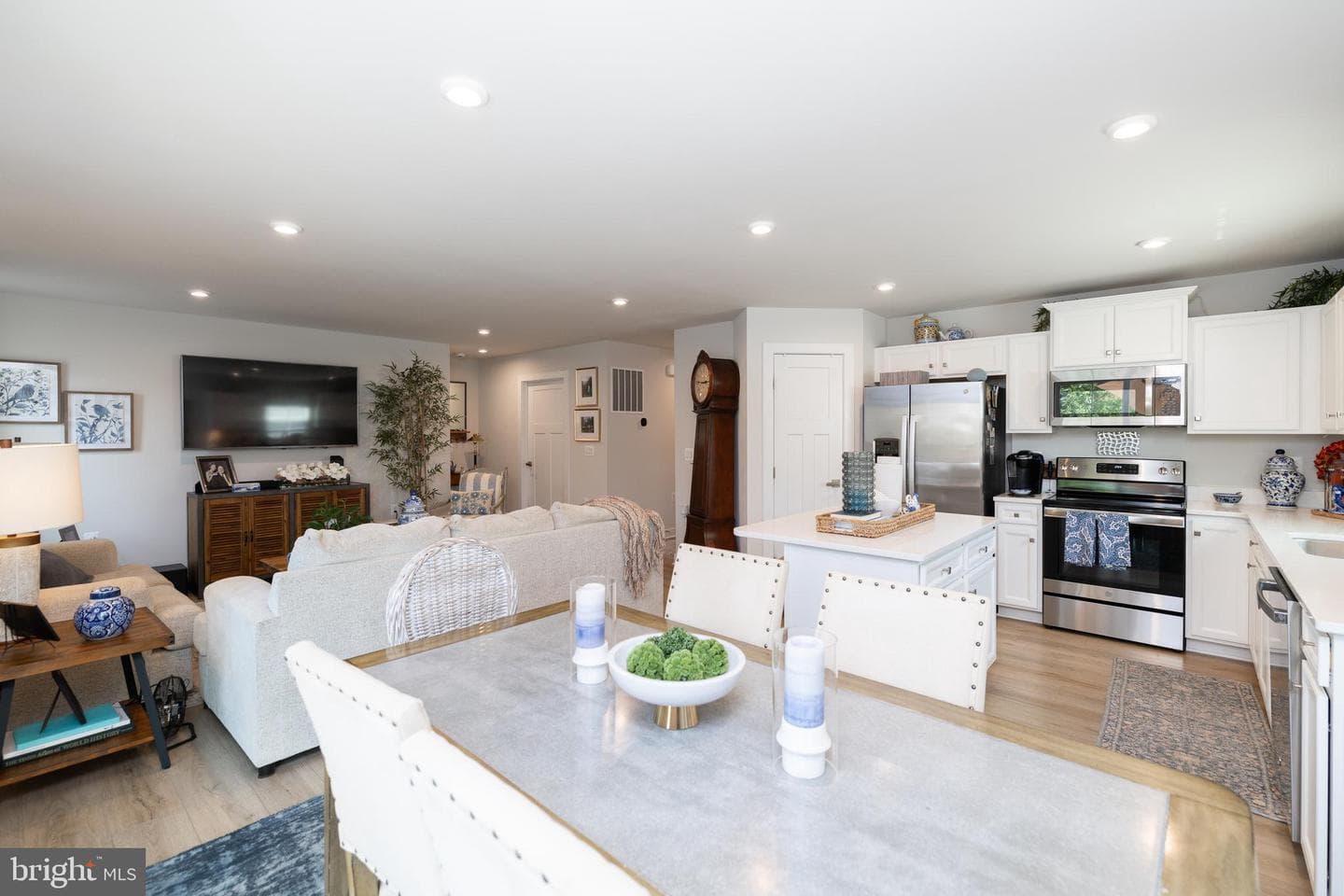 120 Gabriel Court photo 14