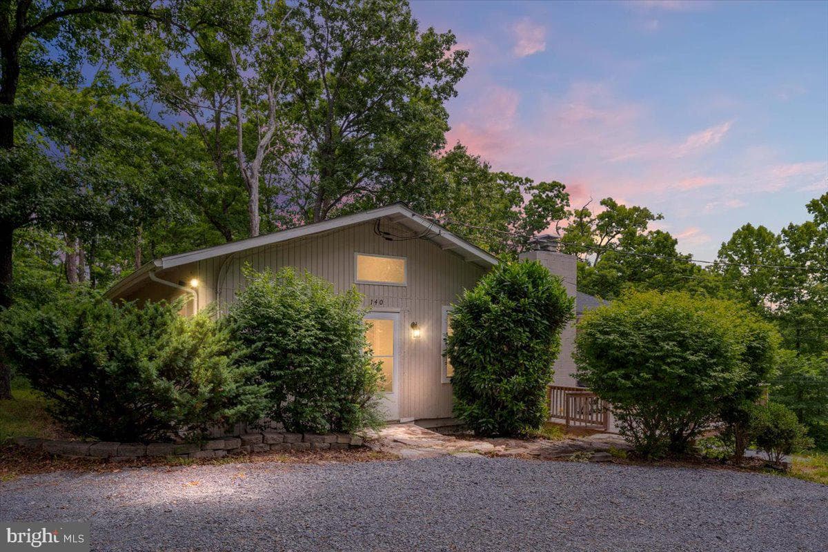140 Graywolf Trail, Winchester