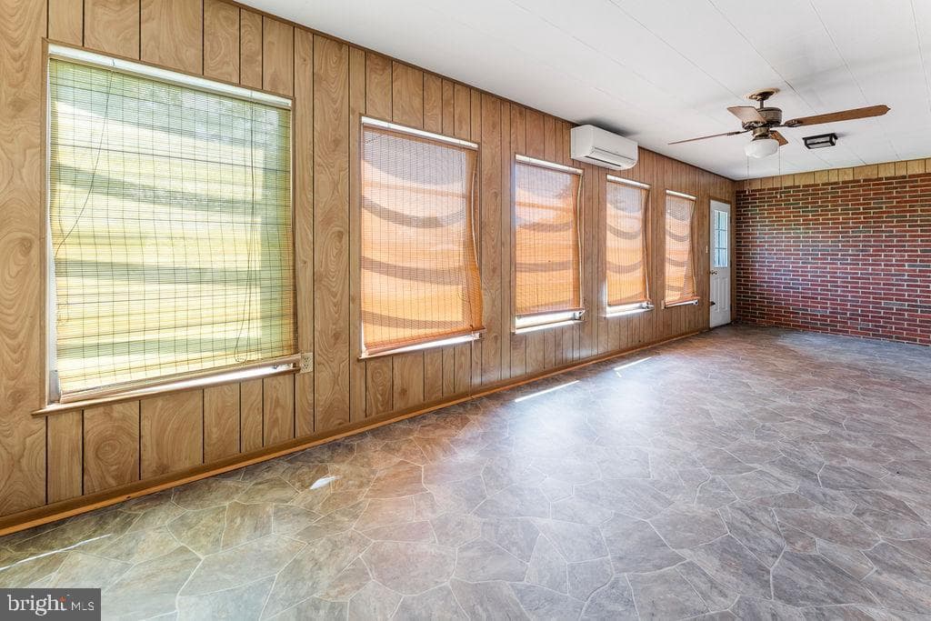 114 Williamson Road photo 10