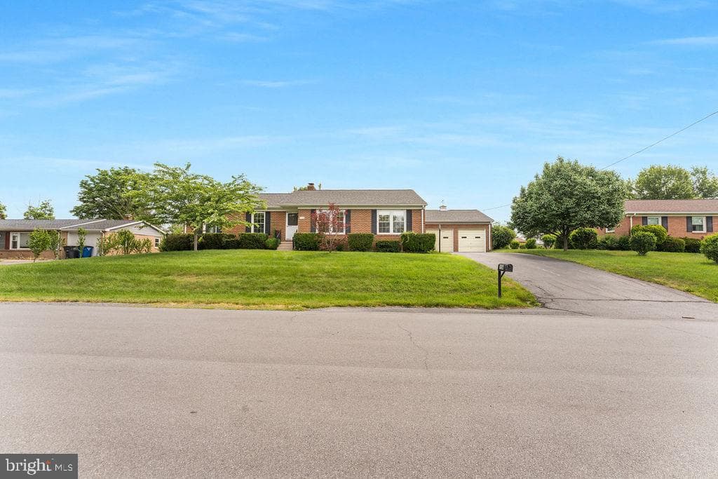 114 Williamson Road photo 32